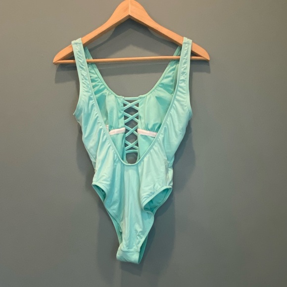 Bikini Lab One Piece - Picture 3 of 6